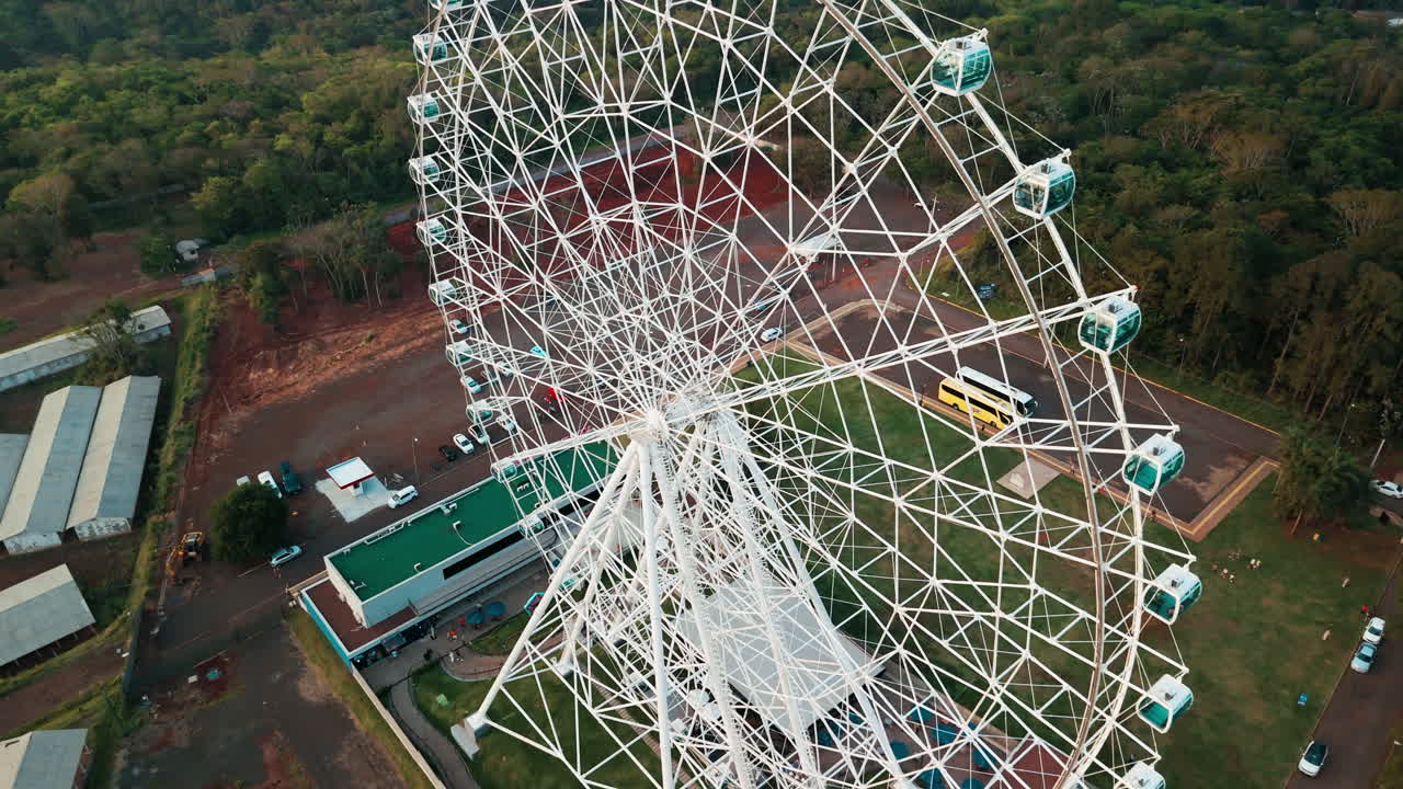 'Yup Star' Ferris wheel in Foz do Igua&ccedil;u, Brazil