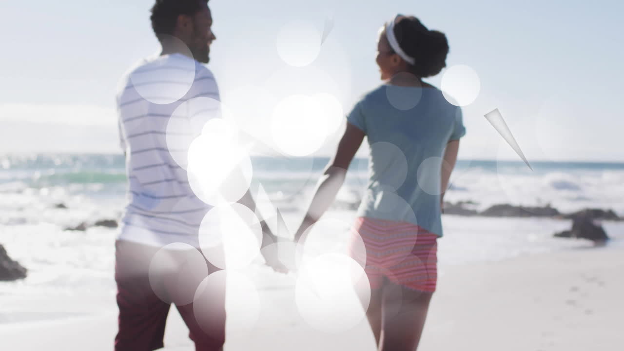 손을 잡고 해변에서 는 부부, 보케 빛 애니메이션