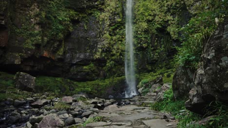 Cascada-De-Amidaga-Taki,-Hermosas-Cataratas-Pacíficas-En-Gujo,-Gifu-Hapan