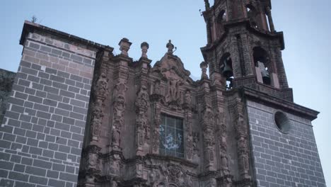 iglesia de san francisco, una iglesia en el pueblo mexicano de san miguel de allende