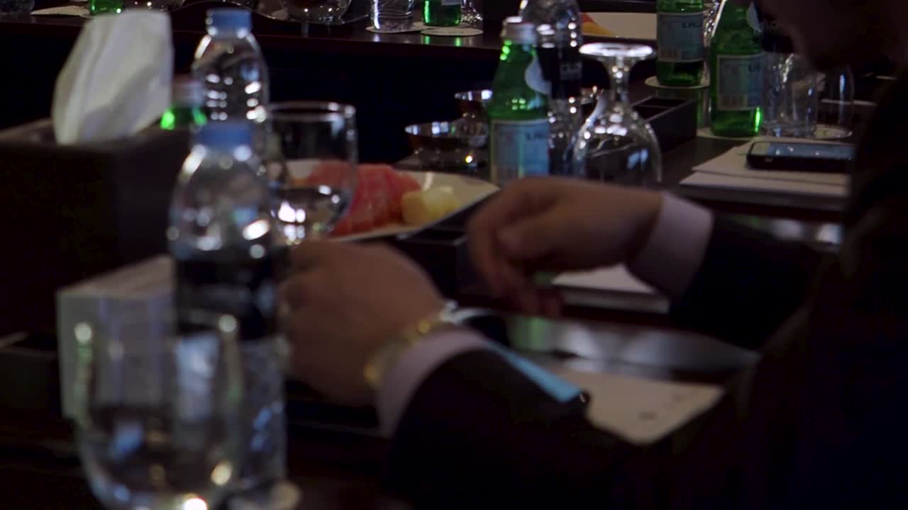 회의실에서 비즈니스 회의