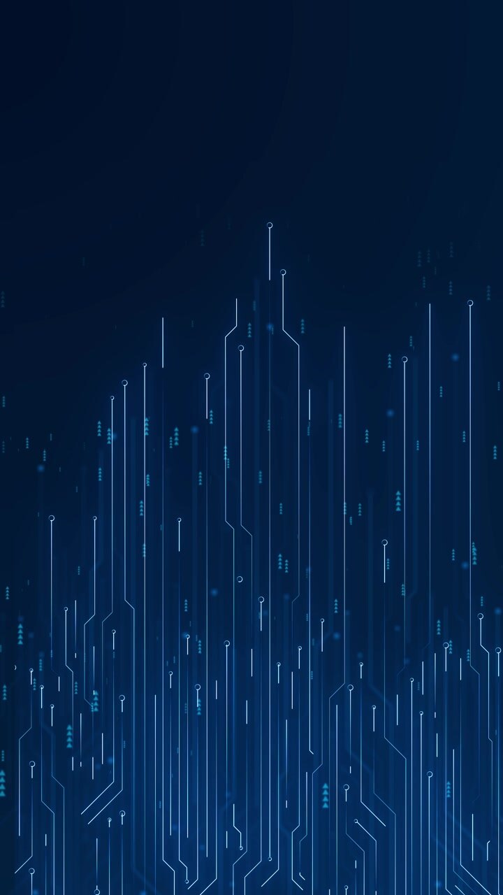 Sfondo blu di circuito per il trasferimento dati con scie di linee veloci, segni di frecce, nodi luminosi e tecnologia pulita.
