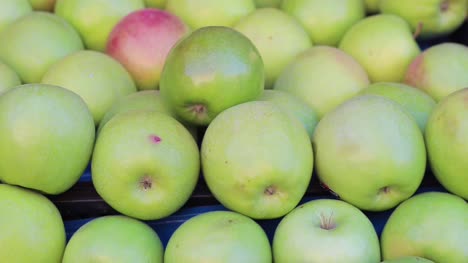 shopping fruit in greengrocer 1