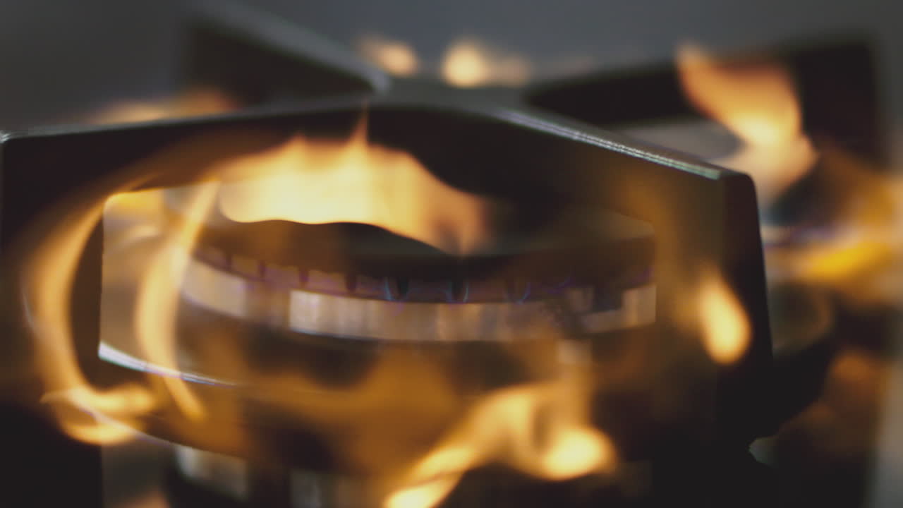 газовая печь с пламенем