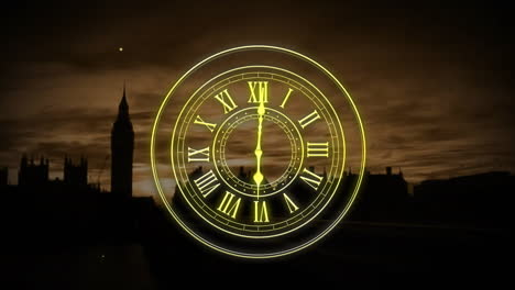 animación de un reloj que muestra la medianoche y fuegos artificiales explotando sobre el fondo del paisaje urbano