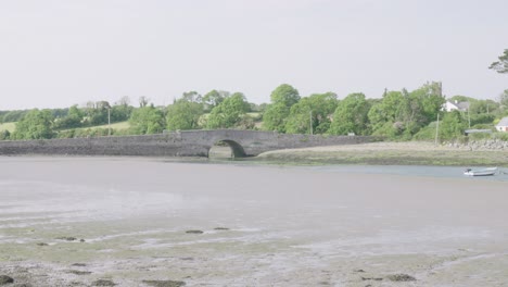 Tides-low-sea-in-Irland,-Fethard-On-Sea,-Wexford,-Saltmills