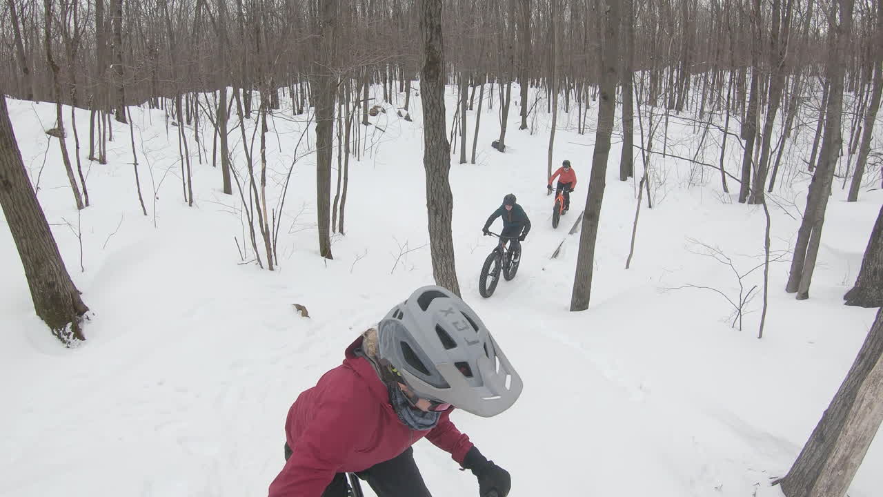 Fatbike cyclists riding in the winter