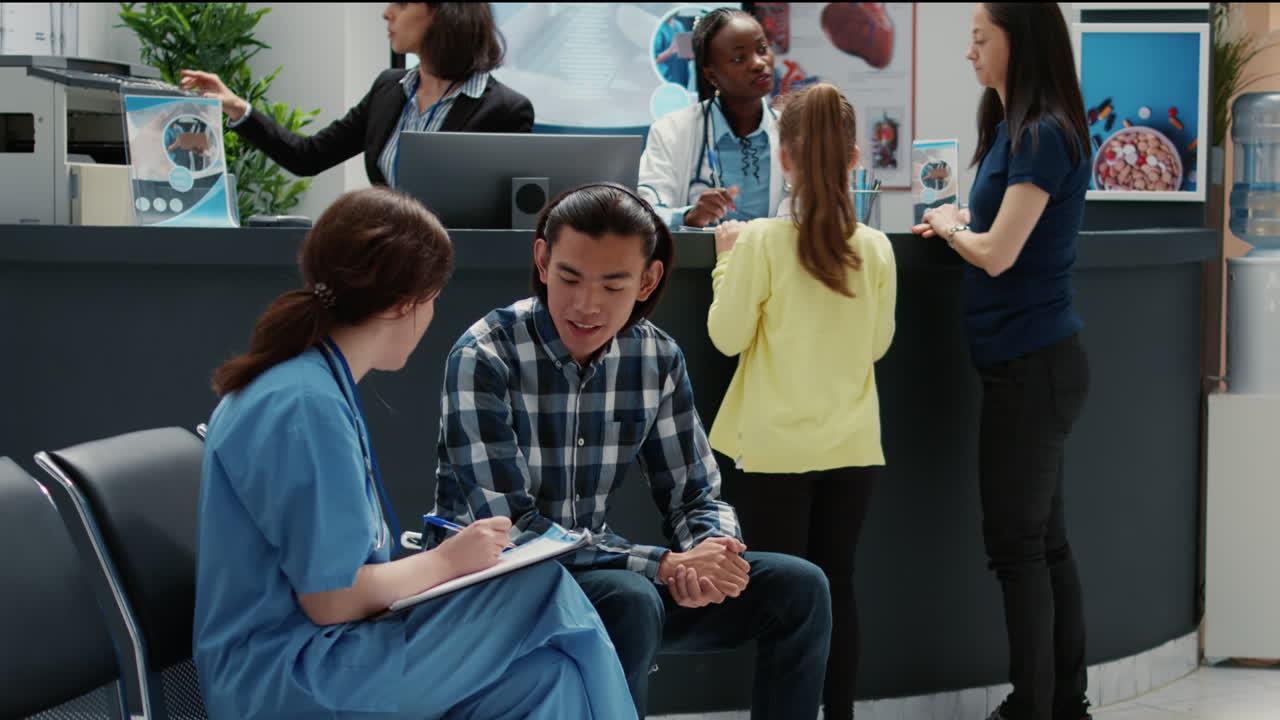 병원 대기실 장면