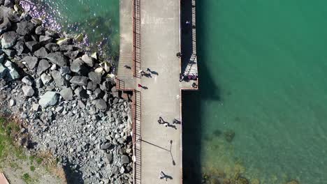 vista de pájaro al muelle