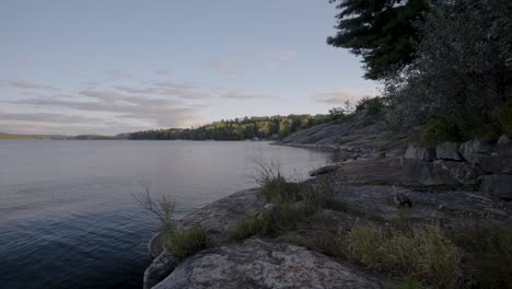 Rocky-shoreline-of-a-lake-in-northern-Ontario-at-sunset