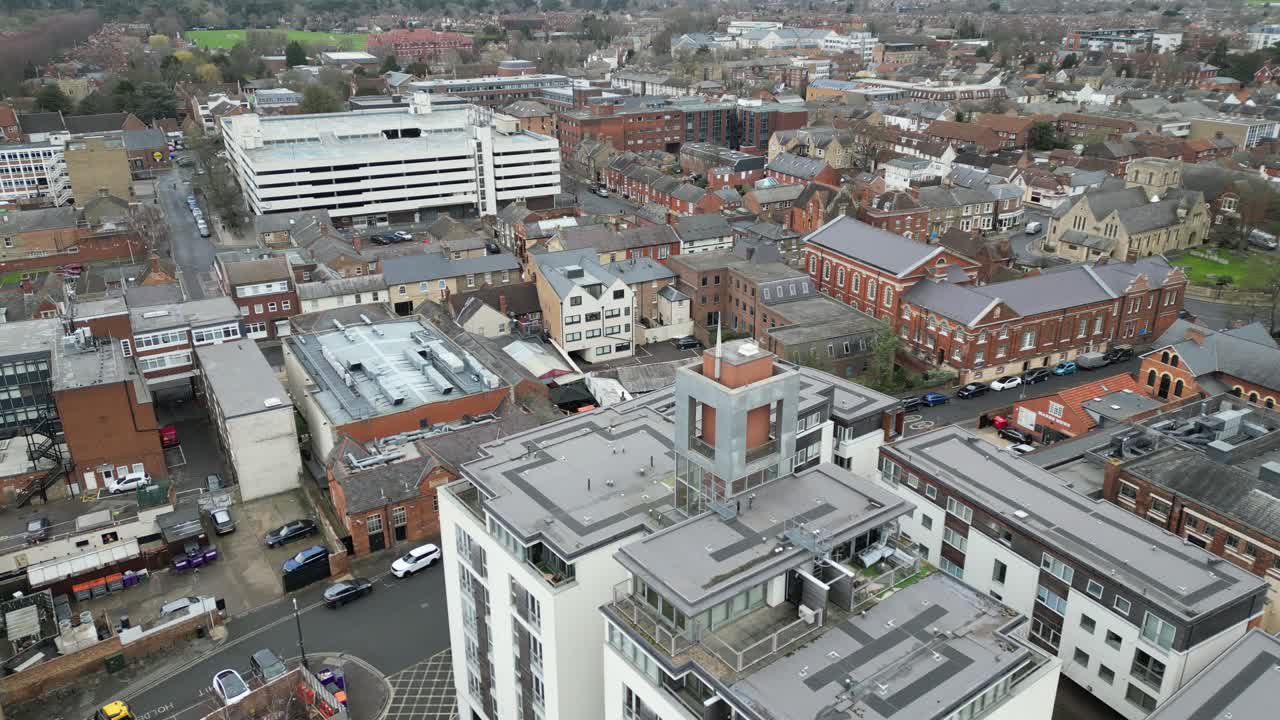 edificio de apartamentos bedford bedfordshire reino unido drone, aéreo