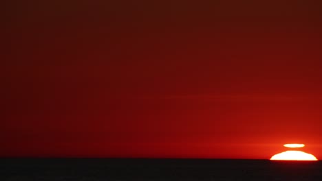 timelapse muy hermoso de la puesta del sol en francia