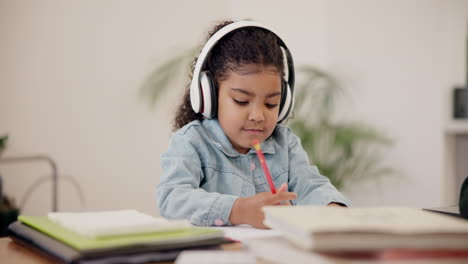 Niña,-Niño-Y-Escribiendo-Con-Auriculares