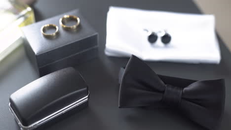groom's accessories for a wedding