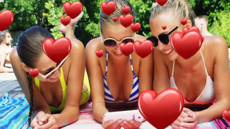 Amiche sorridenti 4k