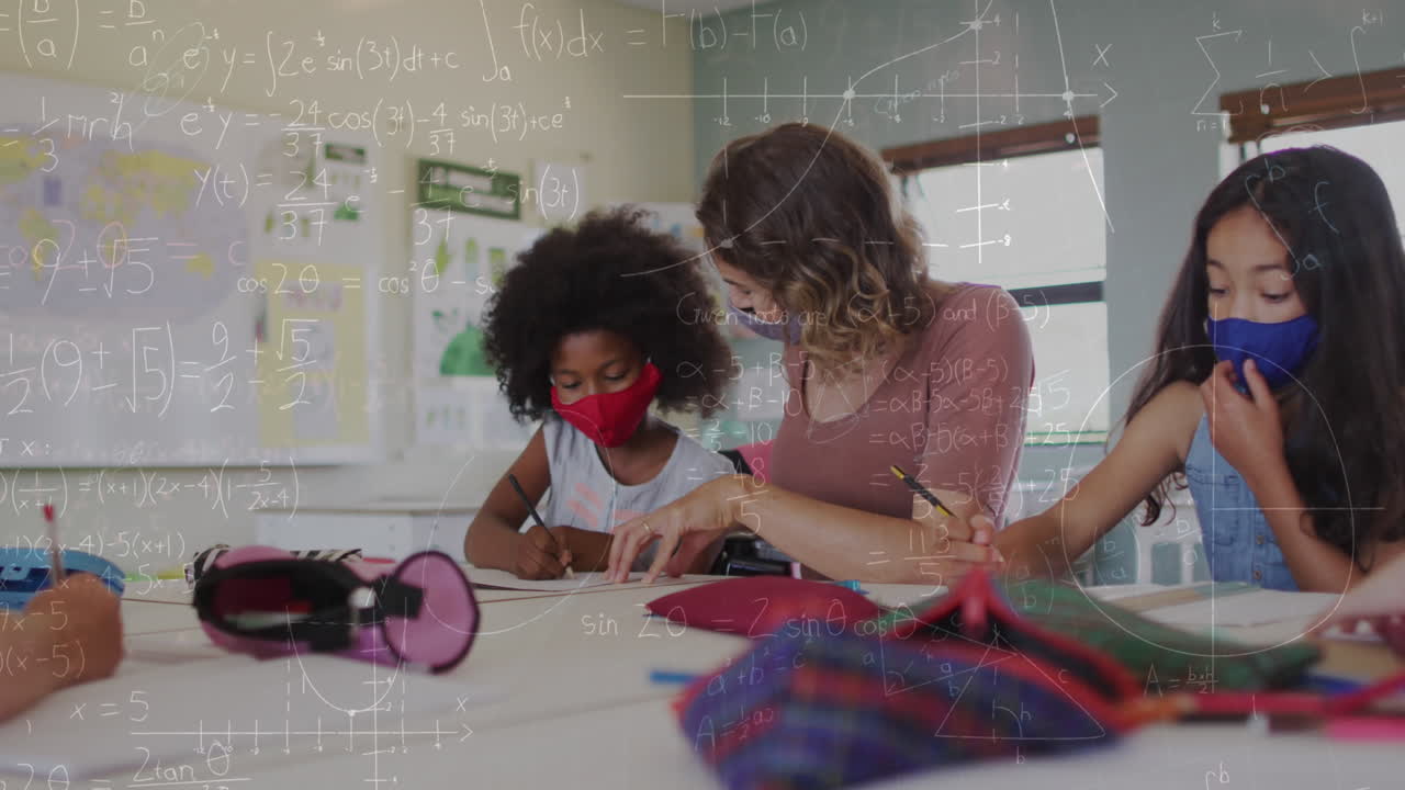 animación de ecuaciones matemáticas sobre diversos escolares y maestros que usan máscaras faciales