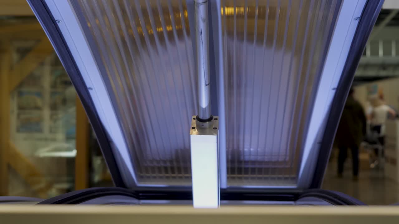 열 수 있는 지붕 메커니즘의 세부 사항