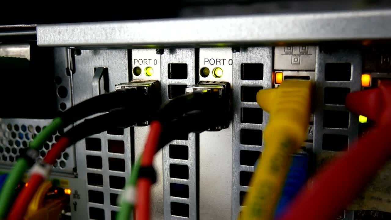 cable de red de fibra óptica de primer plano