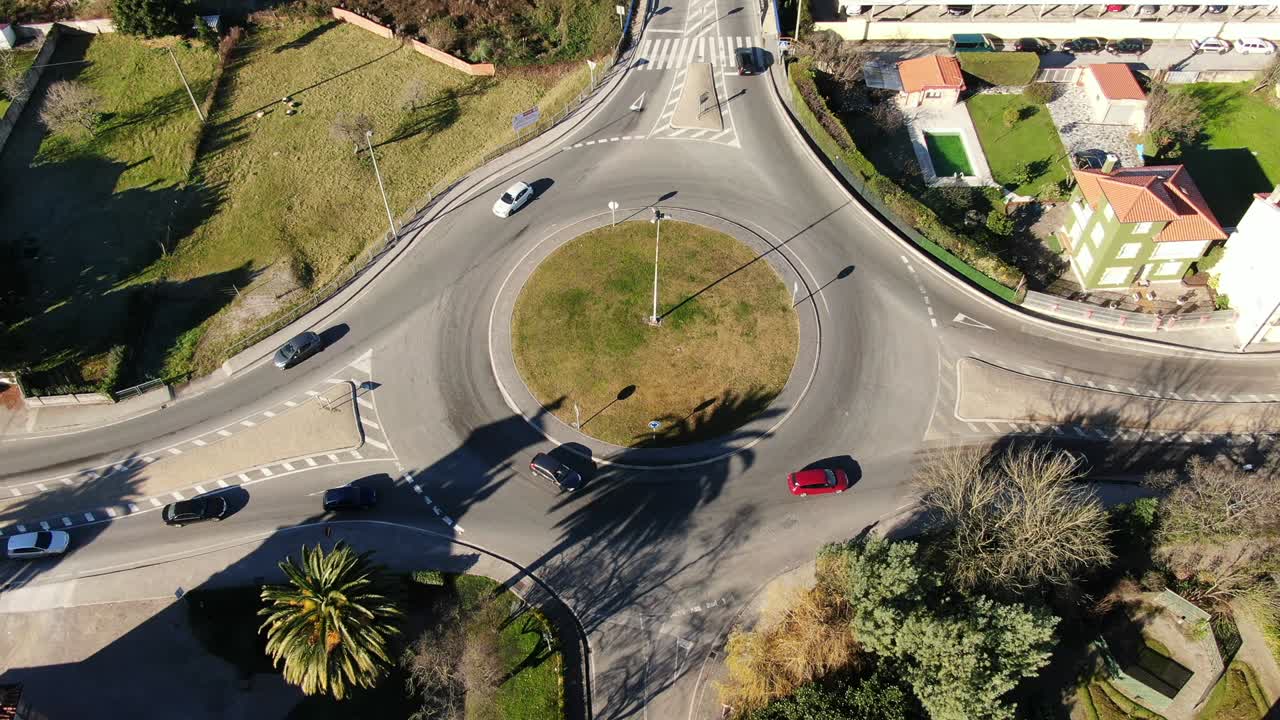 위에서 볼 수 있는 순환교차로