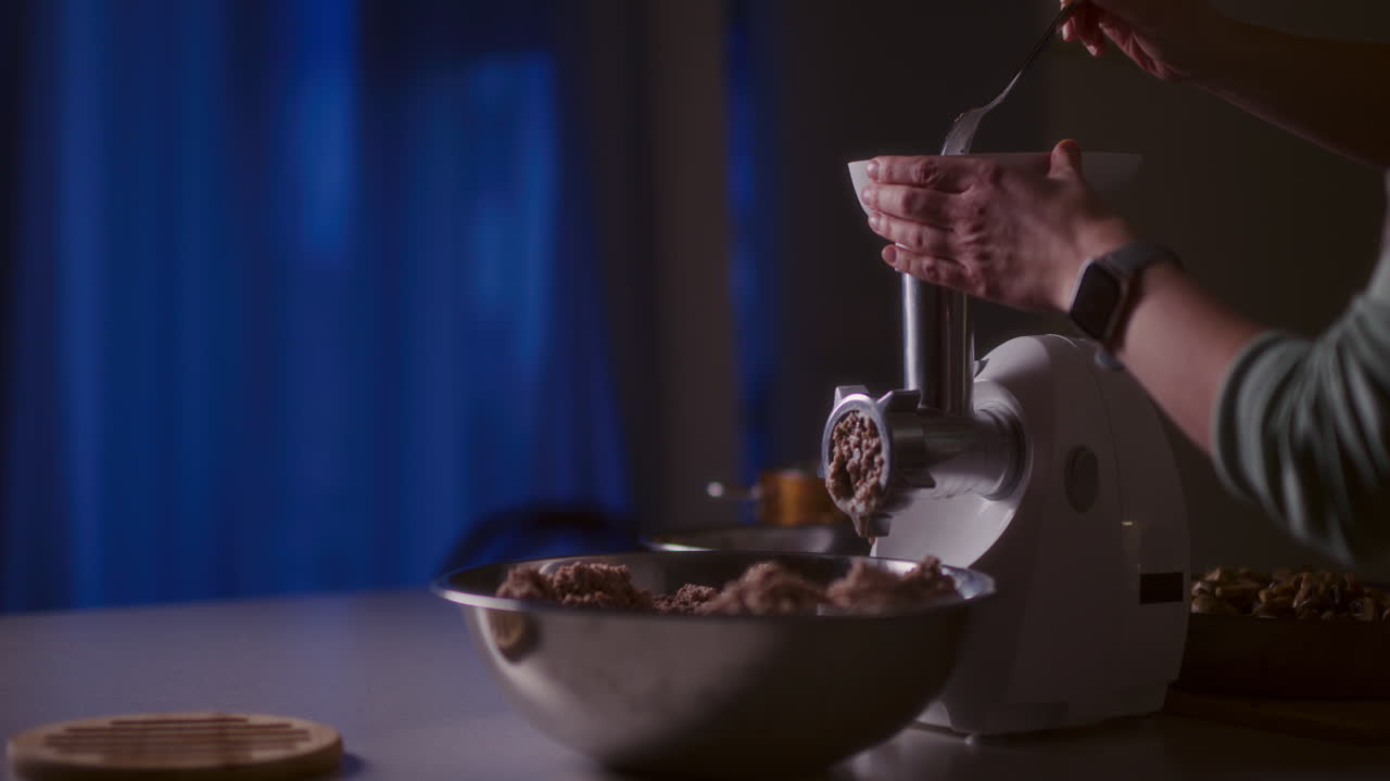 부 기에서 고기를 는 메커니즘