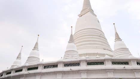 a serene view of a bangkok temple