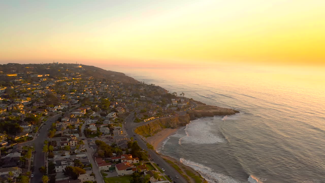 포인트 로마, 샌디에이고 캘리포니아의 일몰 절벽