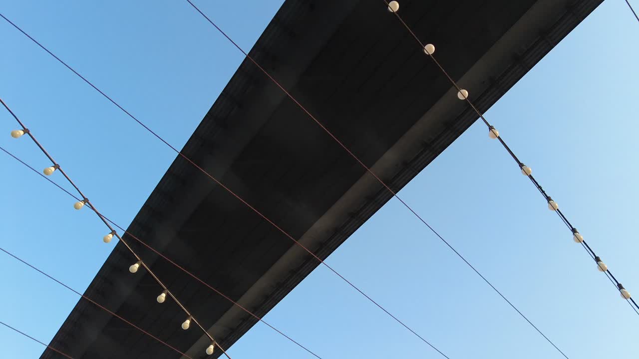 el puente de los mártires del 15 de julio.