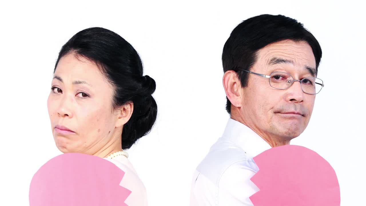 허리가 부러진 아시아 성숙한 커플