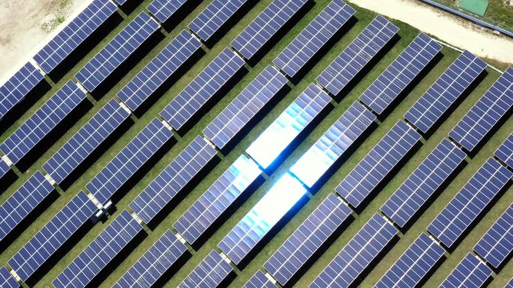 vista aérea de una granja solar