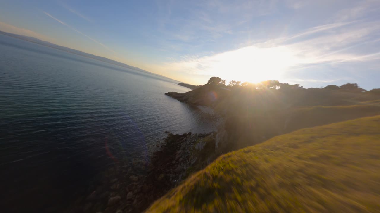 fpv cinematic 4k sobre los acantilados de howth condado de dublín