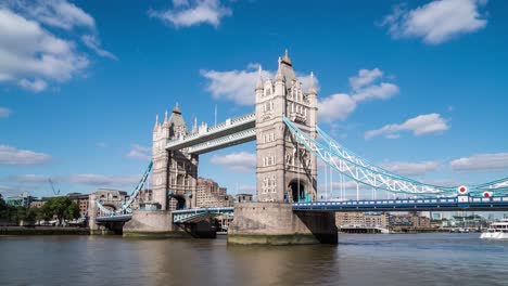 Tower-Bridge-In-London,-Statischer-Zeitraffer