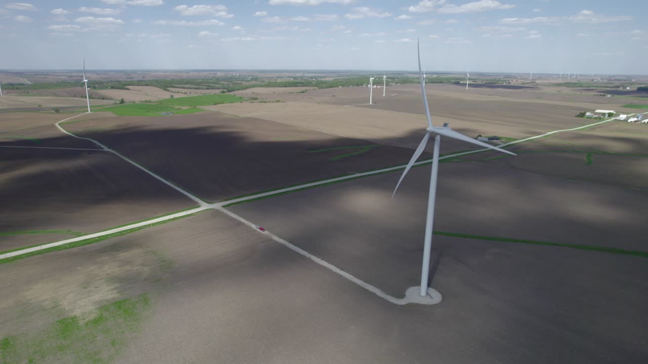 Wind turbine in Iowa fields