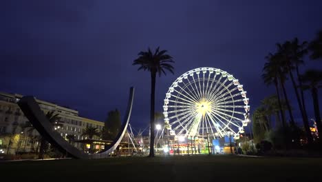 la rueda de la ferris en la noche rueda panorámica rueda gigante en el agradable