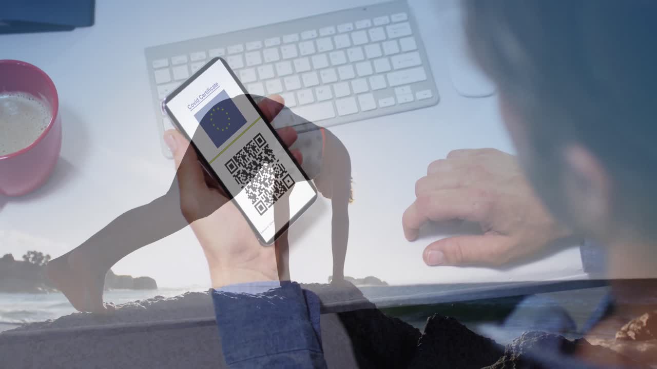 animación de un hombre caucásico con teléfono inteligente con pasaporte covid sobre un hombre haciendo ejercicio en la playa