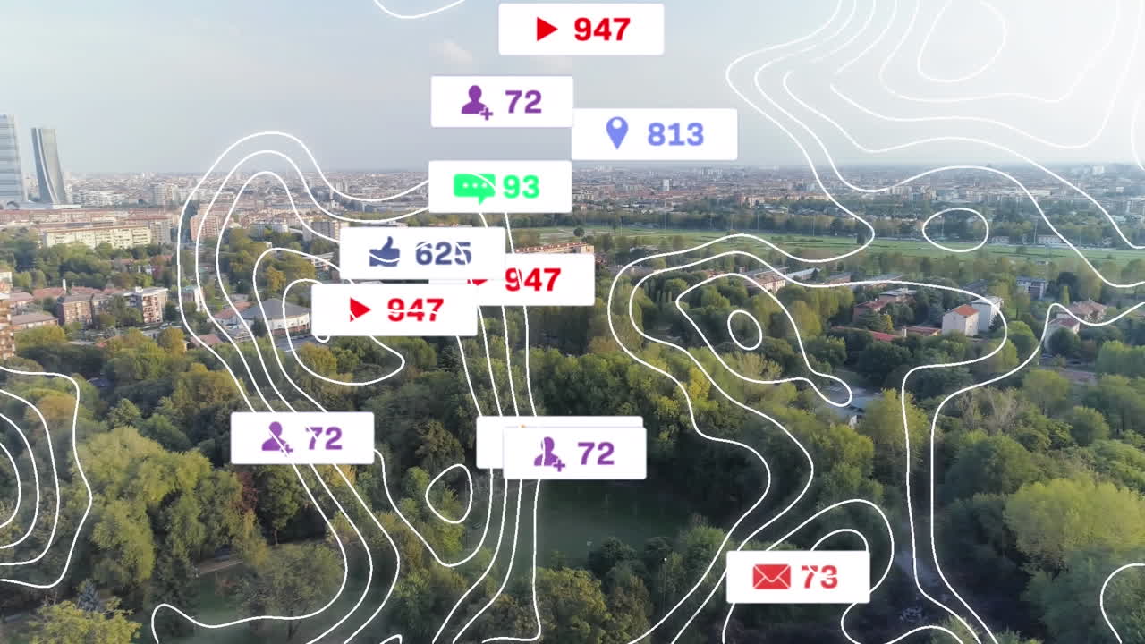 topografía sobre los iconos de las redes sociales en múltiples burbujas de habla flotando contra el paisaje urbano