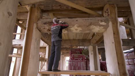 log house construction