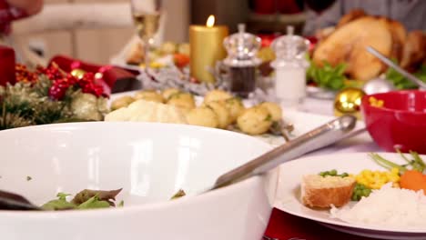 Christmas-dinner-table-with-food