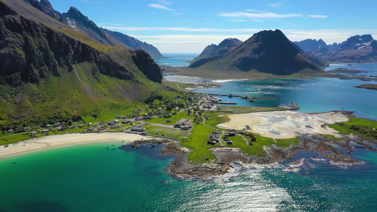 비치 로포텐 제도는 노르웨이의 노르드랜드 카운티에 있는 군도이다.