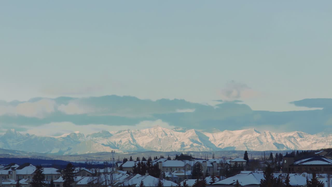 카나나스키스 록키 산맥의 시간 경과, 캘거리에서 보기