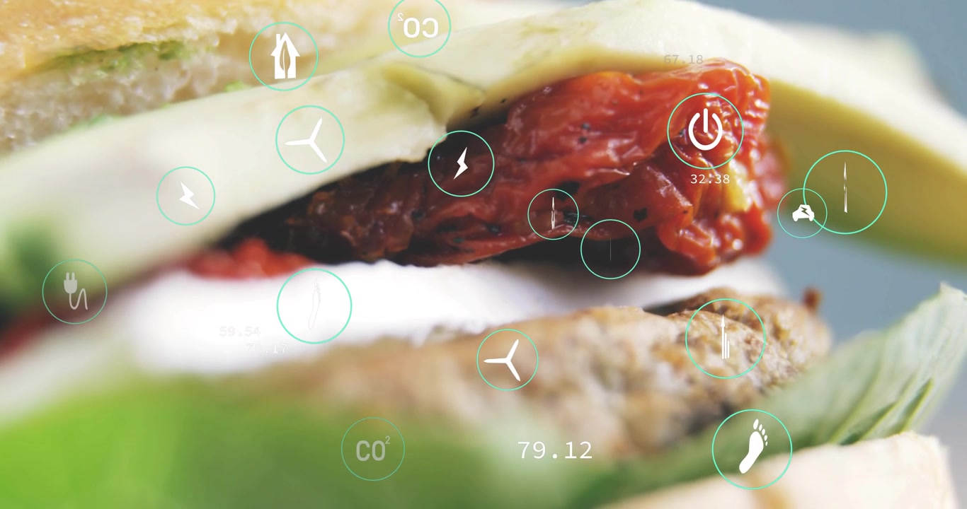 Panoramica della telecamera verso il basso, un alimento impilato che mostra metriche ecologiche con icone HUD e numeri variabili.