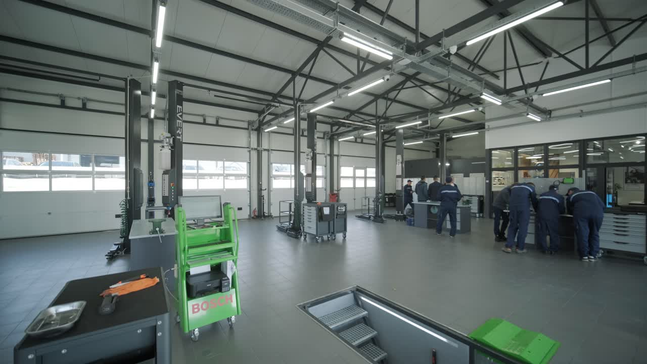 Modern Auto Repair Shop Training Facility