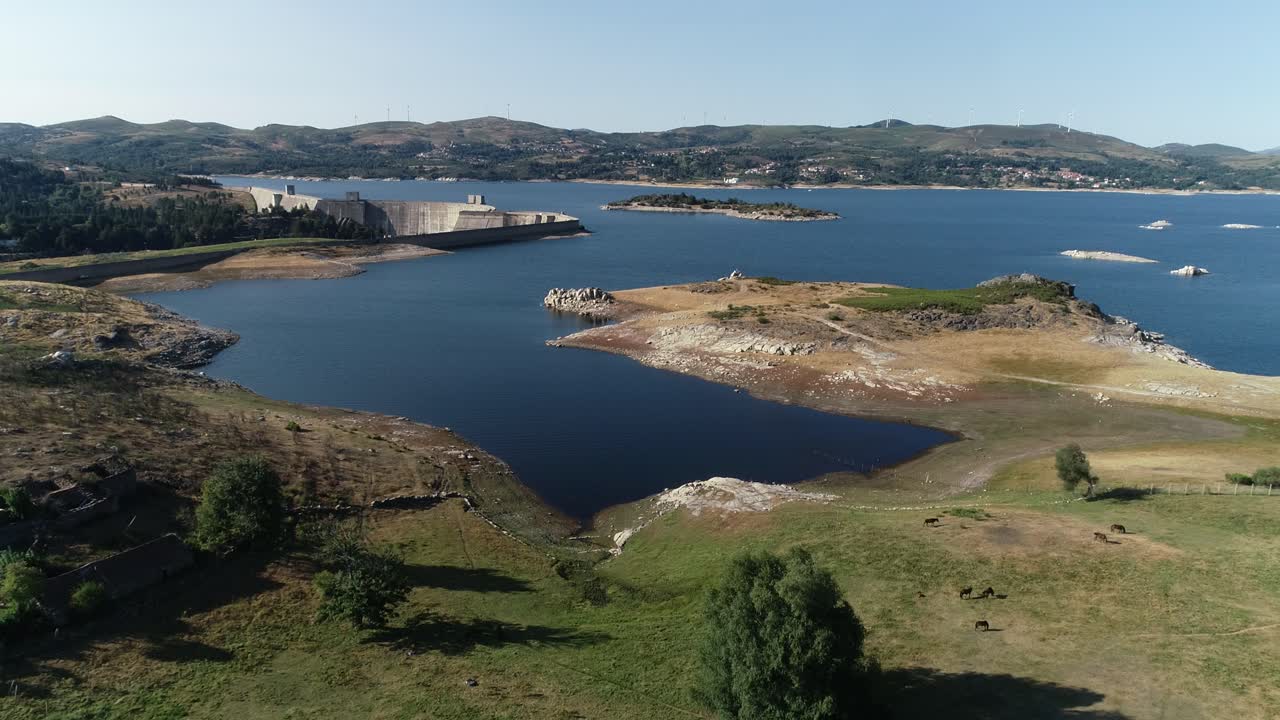 los hermosos lagos y el paisaje