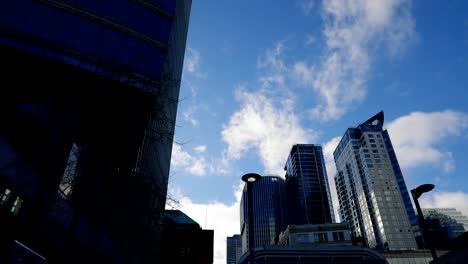 Timelapse-De-Nubes-En-El-Cielo-En-El-Centro-De-Vancouver