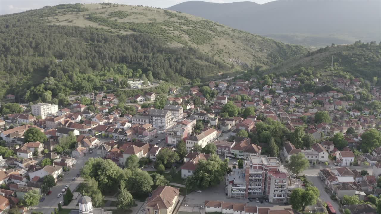vuelo sobre pirotski serbia, en verano
