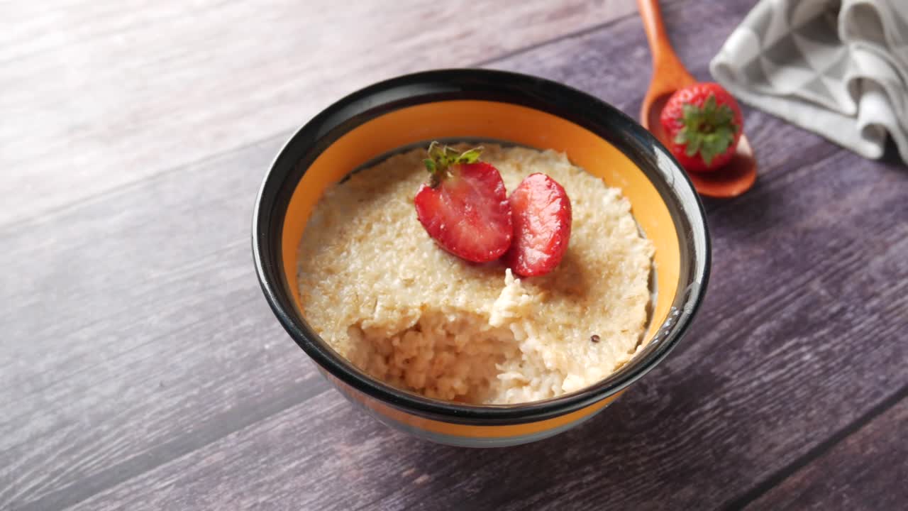 harina de avena de fresa