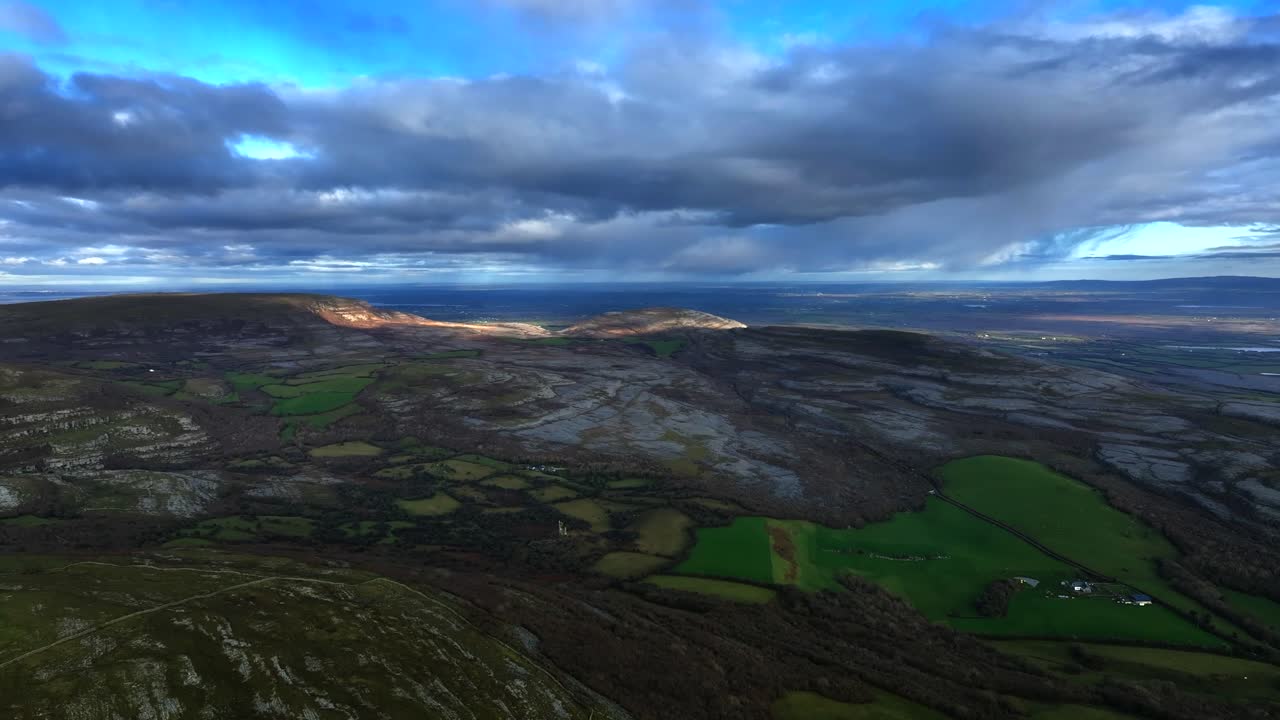 버렌, 그린 로드, 클레어 카운티, 아일랜드, 2023년 11월