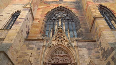 Schöne-Fassade-Der-St.-Martins-Kirche-In-Colmar