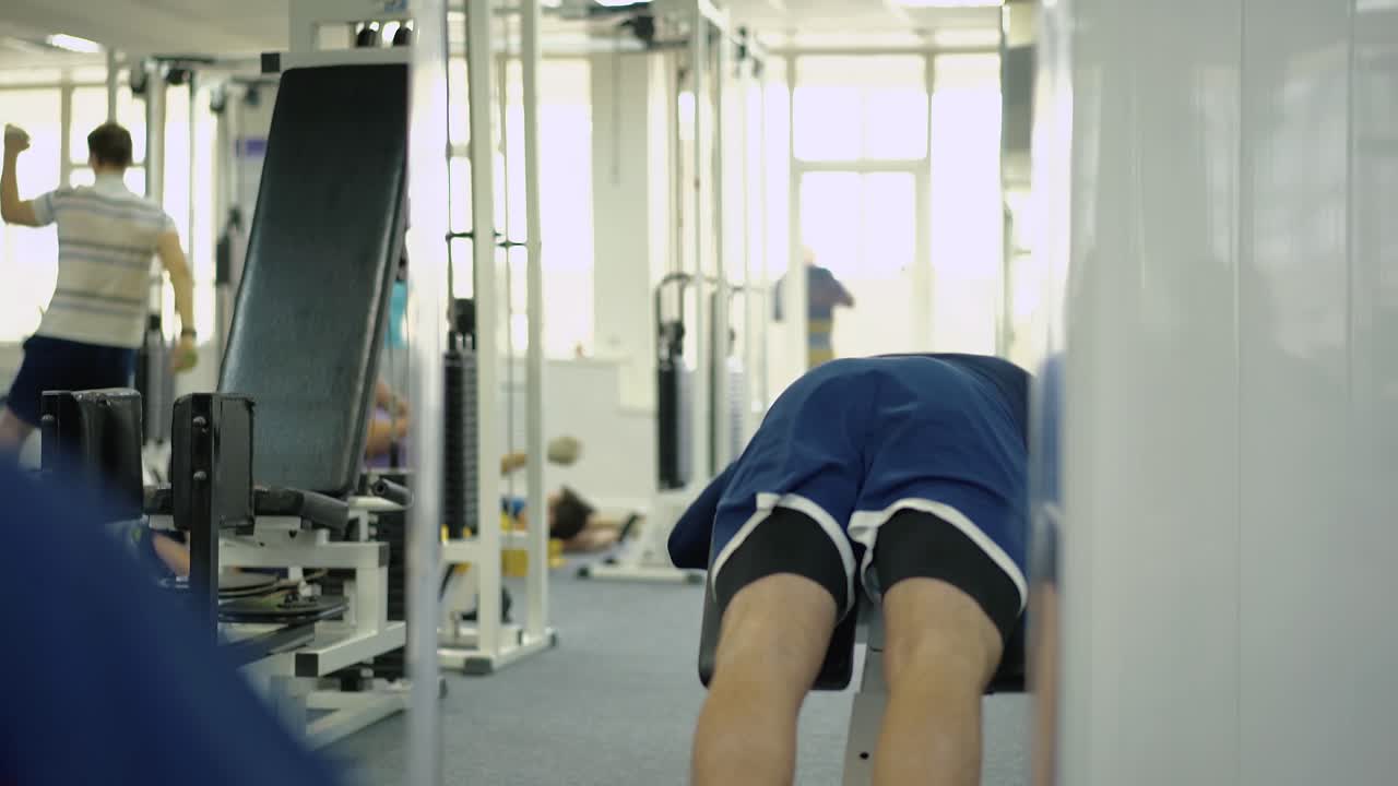 Person does the exercise &amp;quot;hyperextension