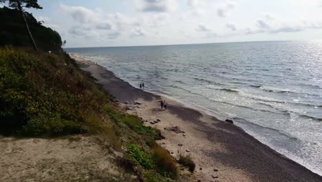 La-Belleza-Del-Mar-Báltico-Y-Las-Costas-Terrestres-En-Lituania,-Cerca-De-La-Ciudad-De-Klaipeda-En-El-Pueblo-De-Karkle