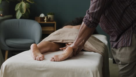 massage therapy session